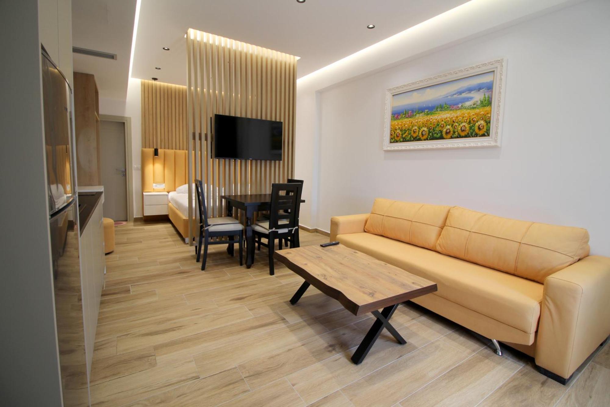 Alis Apartments Sarande Ngoại thất bức ảnh