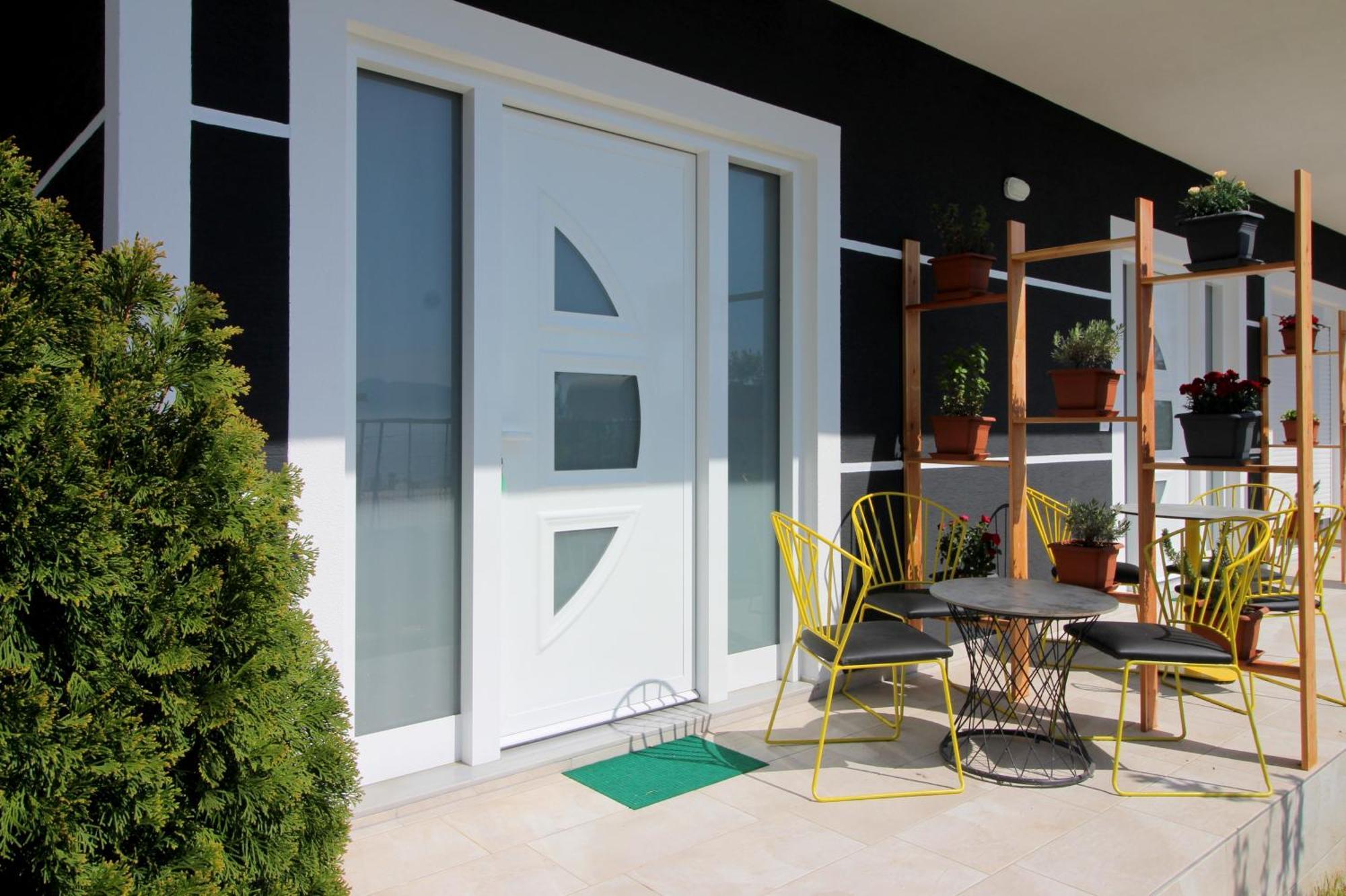 Alis Apartments Sarande Ngoại thất bức ảnh