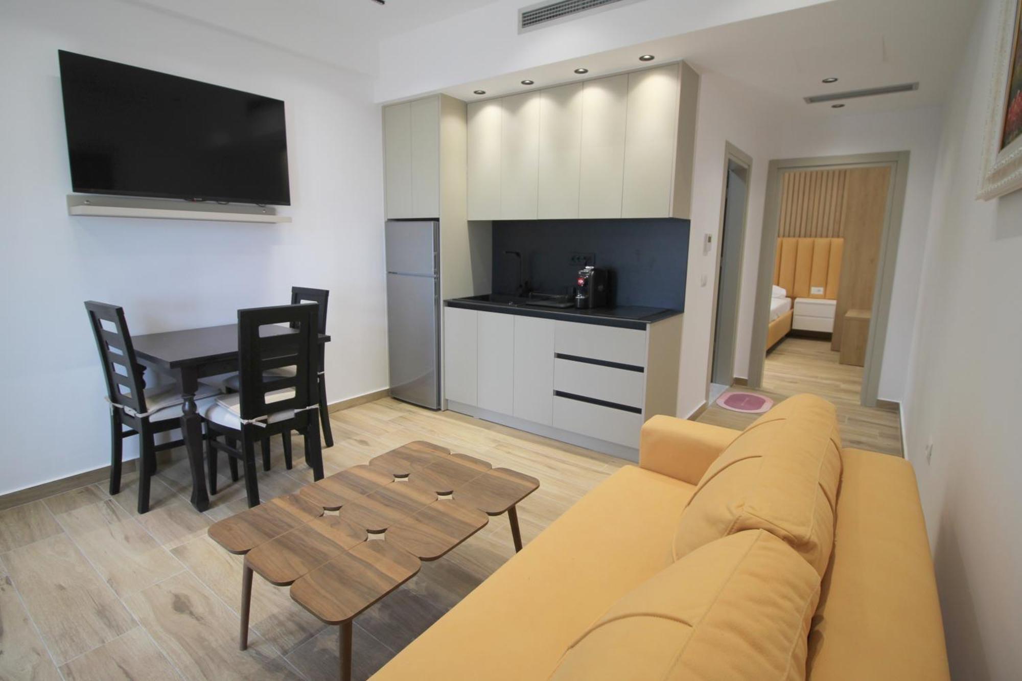 Alis Apartments Sarande Ngoại thất bức ảnh